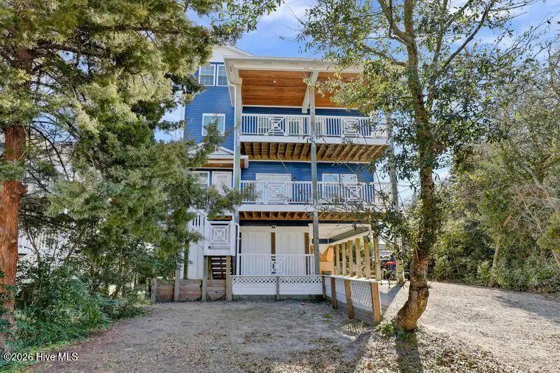 106 N Oak Drive, Surf City, NC 28445 - Image #3