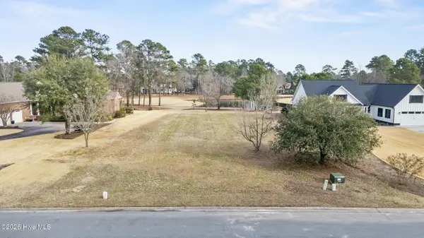 219 W Winding Way, Wallace, NC 28466