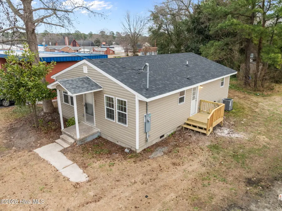 211 S Jackson Street, Beulaville, NC 28518 - Image #2