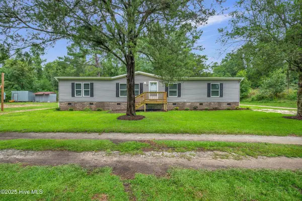 97 Bridgeside Road, Rocky Point, NC 28457