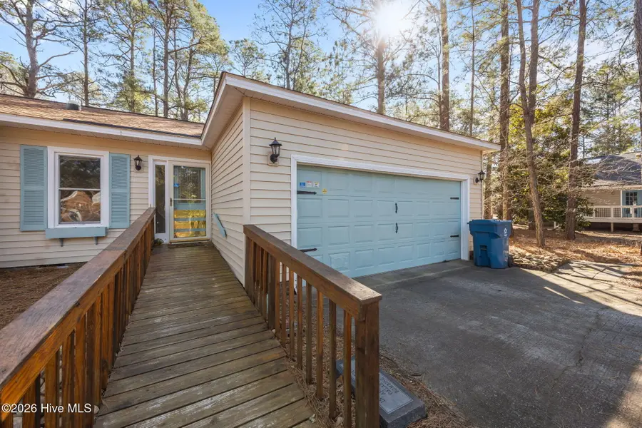 802 Black Swan Road, New Bern, NC 28560 - Image #3