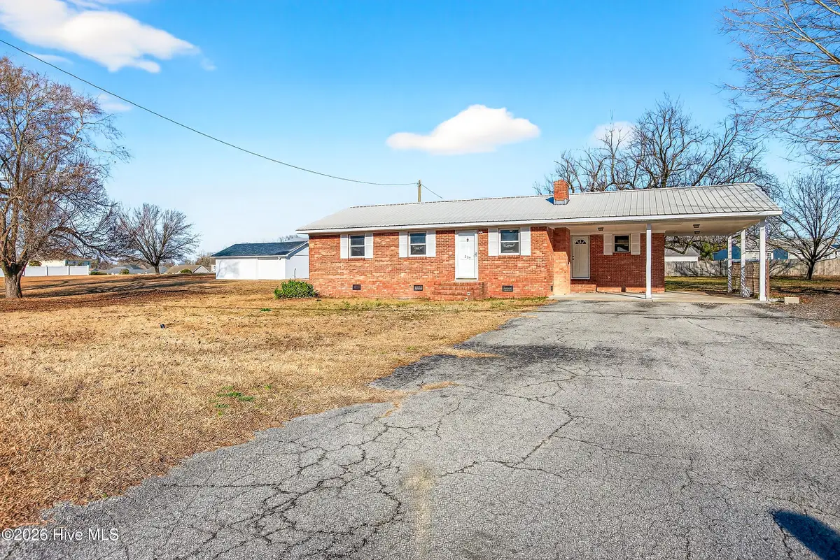 290 Cow Horn Road, Richlands, NC 28574 - Image #1