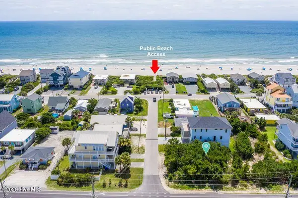 1 Raleigh Avenue, Surf City, NC 28445
