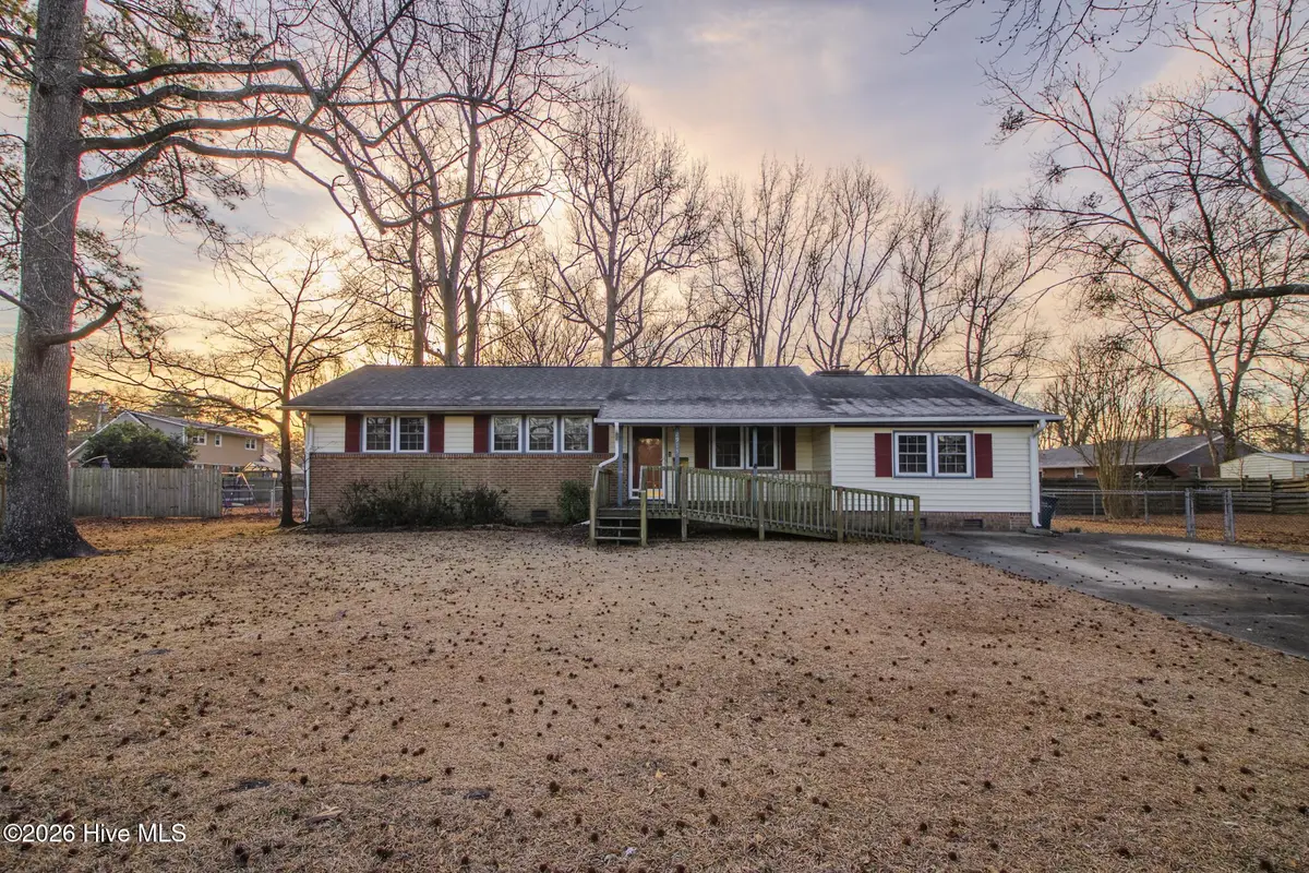 2915 Northwoods Drive, Jacksonville, NC 28540 - Image #1