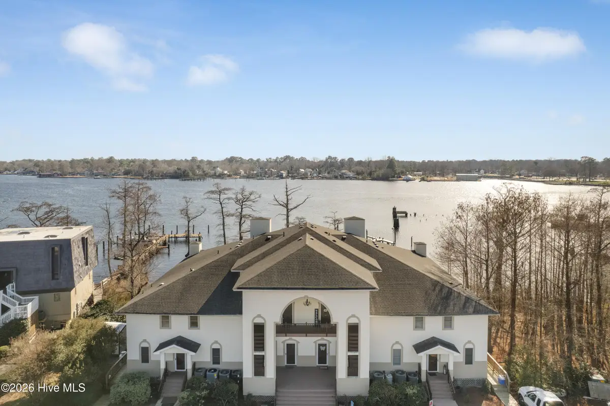 9 Gardner Pointe Drive #9, Elizabeth City, NC 27909 - Image #1