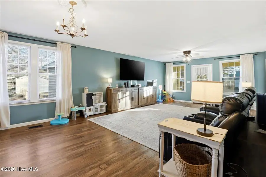 205 W South Street, Fremont, NC 27830 - Image #3