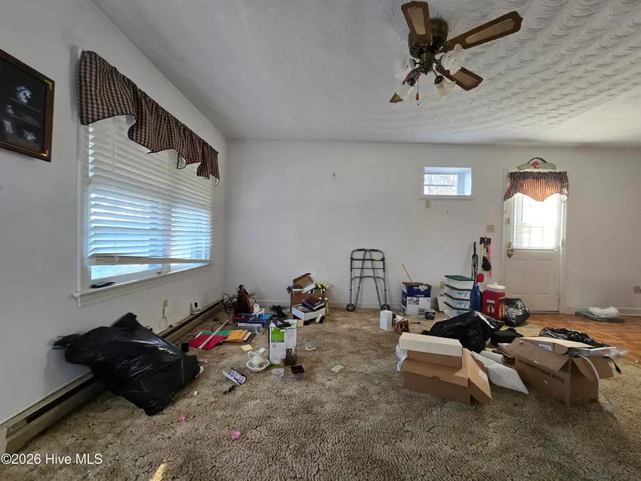 1215 Gosnold Avenue, Elizabeth City, NC 27909 - #2