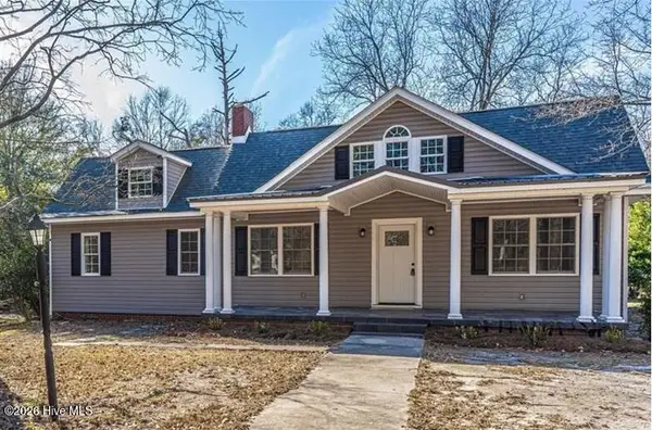 817 Aberdeen Road, Laurinburg, NC 28352