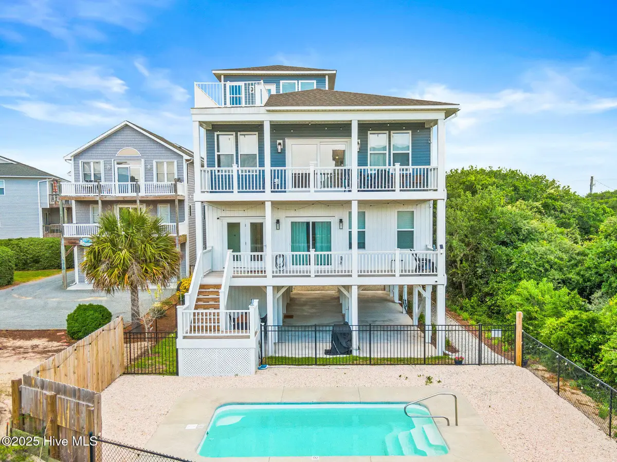 822 S Topsail Drive #B, Surf City, NC 28445 - Image #1