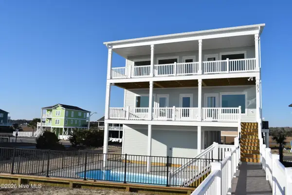 673 Ocean Boulevard W, Holden Beach, NC 28462