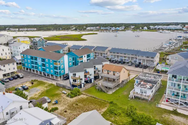1404 Canal Drive #14, Carolina Beach, NC 28428