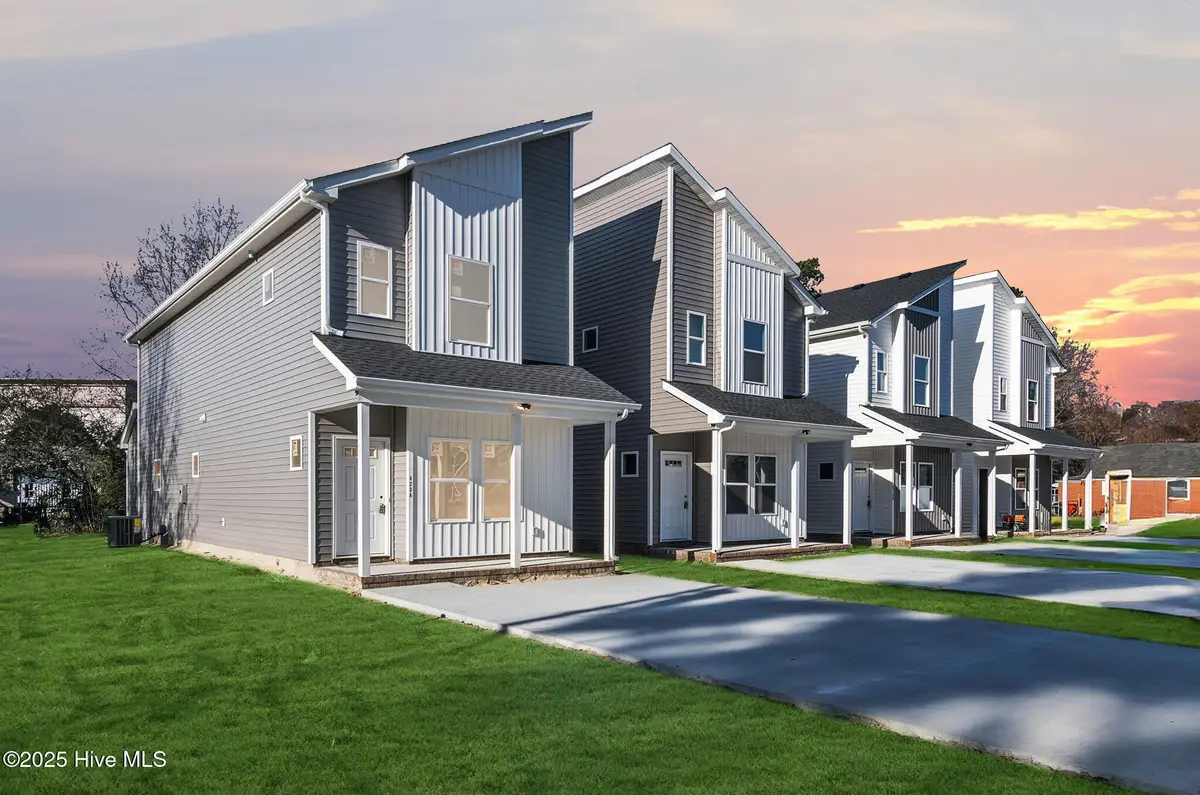 415 Elcinoco Drive, Elizabeth City, NC 27909 - #1