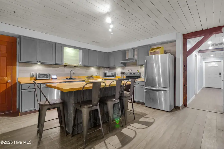 614 W Thurman Road, New Bern, NC 28562 - #3