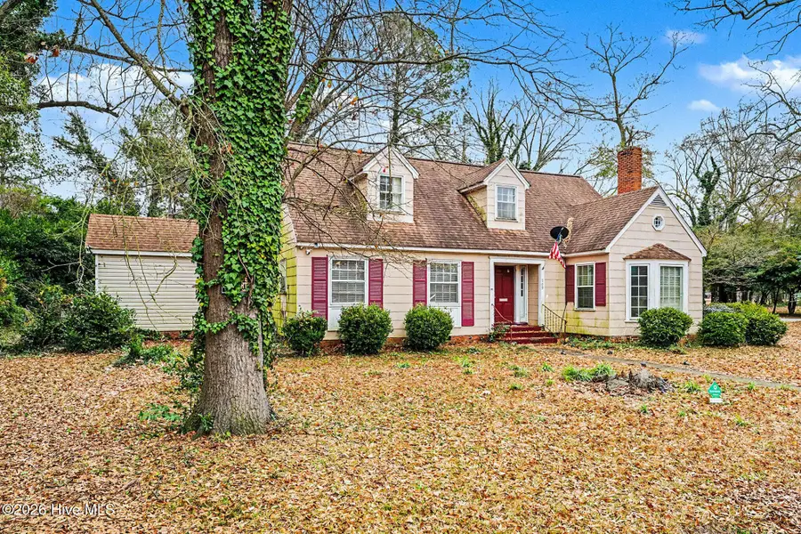 109 S Austin Street, Maxton, NC 28364 - #2