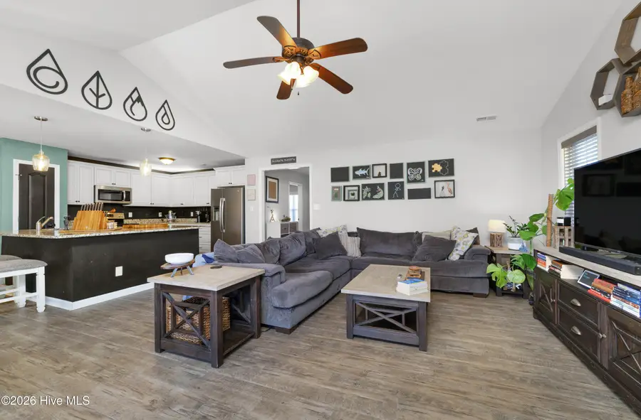 189 Plantation Oaks Drive, New Bern, NC 28560 - #2