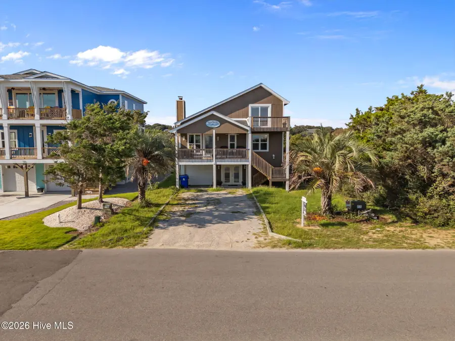 312 E Dolphin Drive, Oak Island, NC 28465 - Image #2