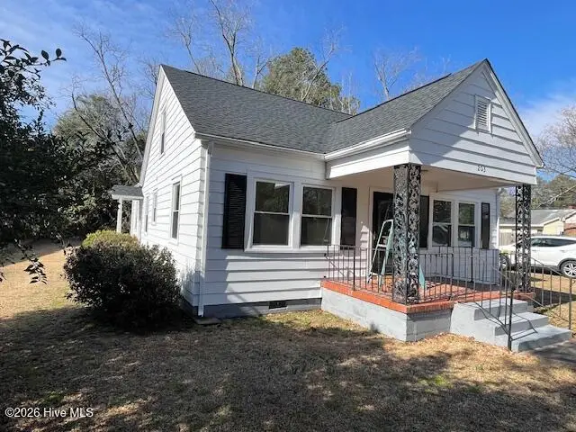 203 Allen Street, Elizabethtown, NC 28337 - #2