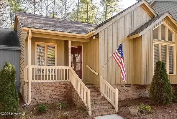 8031 Grey Oak Drive, Raleigh, NC 27615