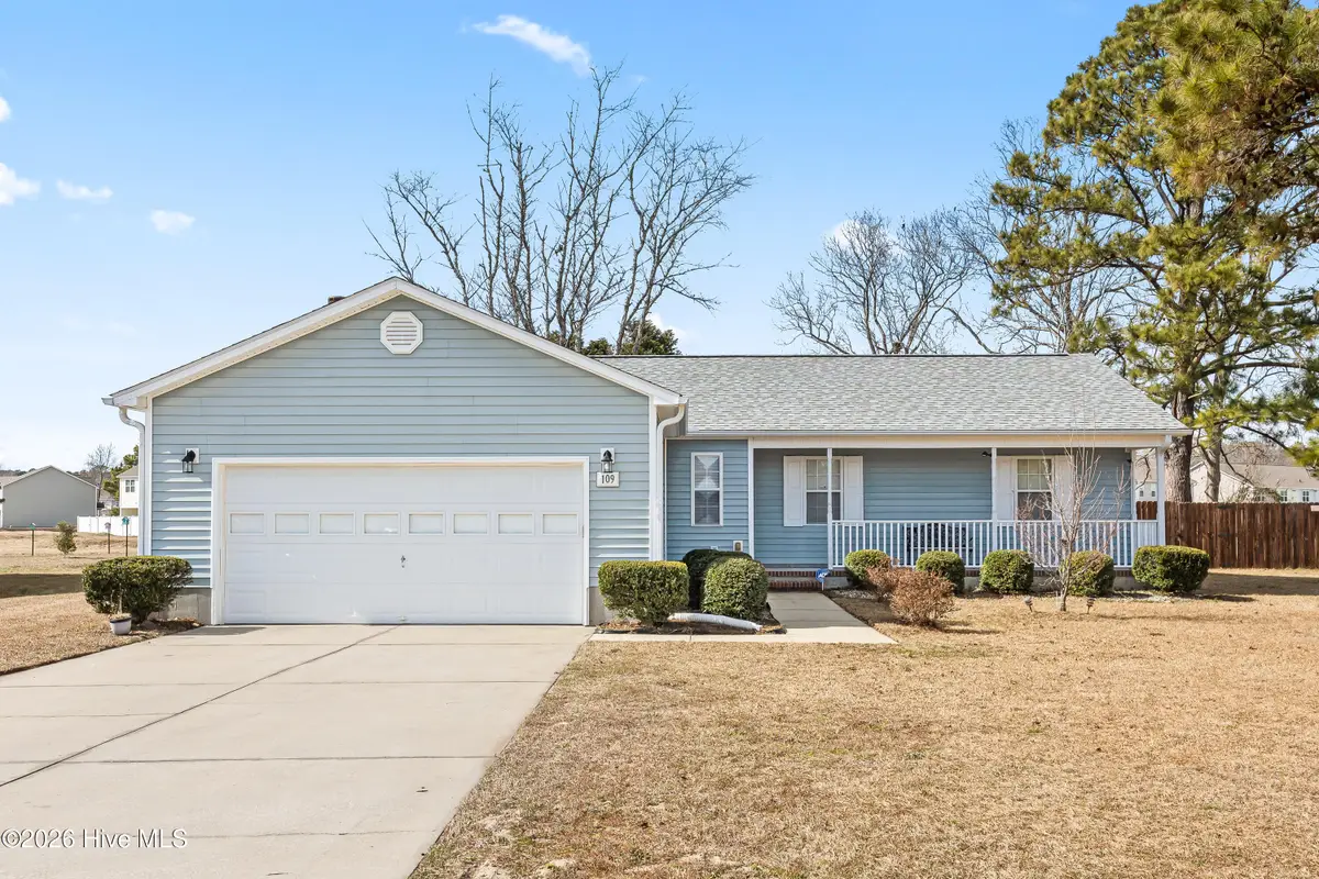 109 Lawndale Lane, Sneads Ferry, NC 28460 - #1