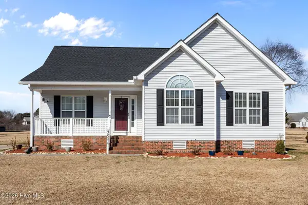 2544 Amanda Place, Winterville, NC 28590