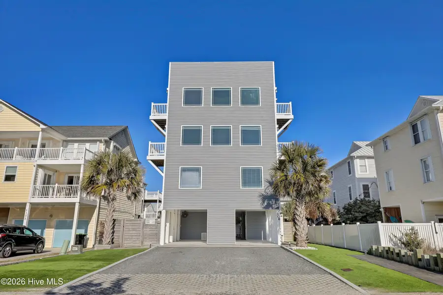106 Charlotte Avenue, Surf City, NC 28445 - #3