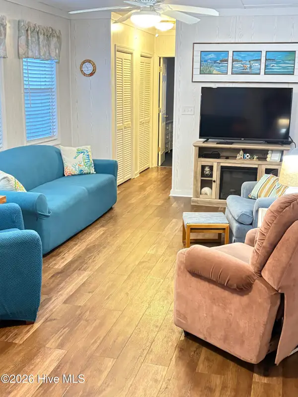 9700 Kings Road #Mh 33, Myrtle Beach, SC 29579