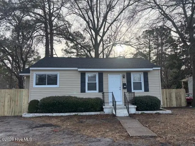 918 Simmons Street, New Bern, NC 28560 - #2