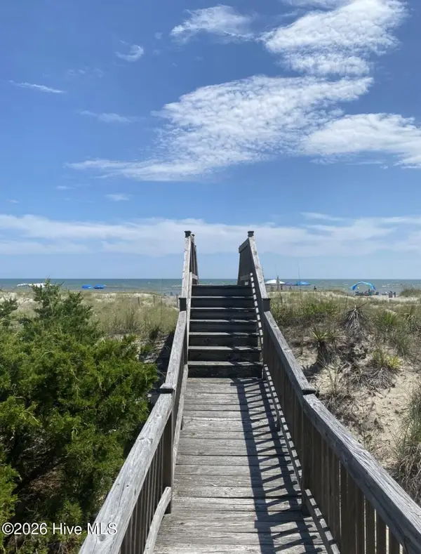 355 Ocean Boulevard W, Holden Beach, NC 28462