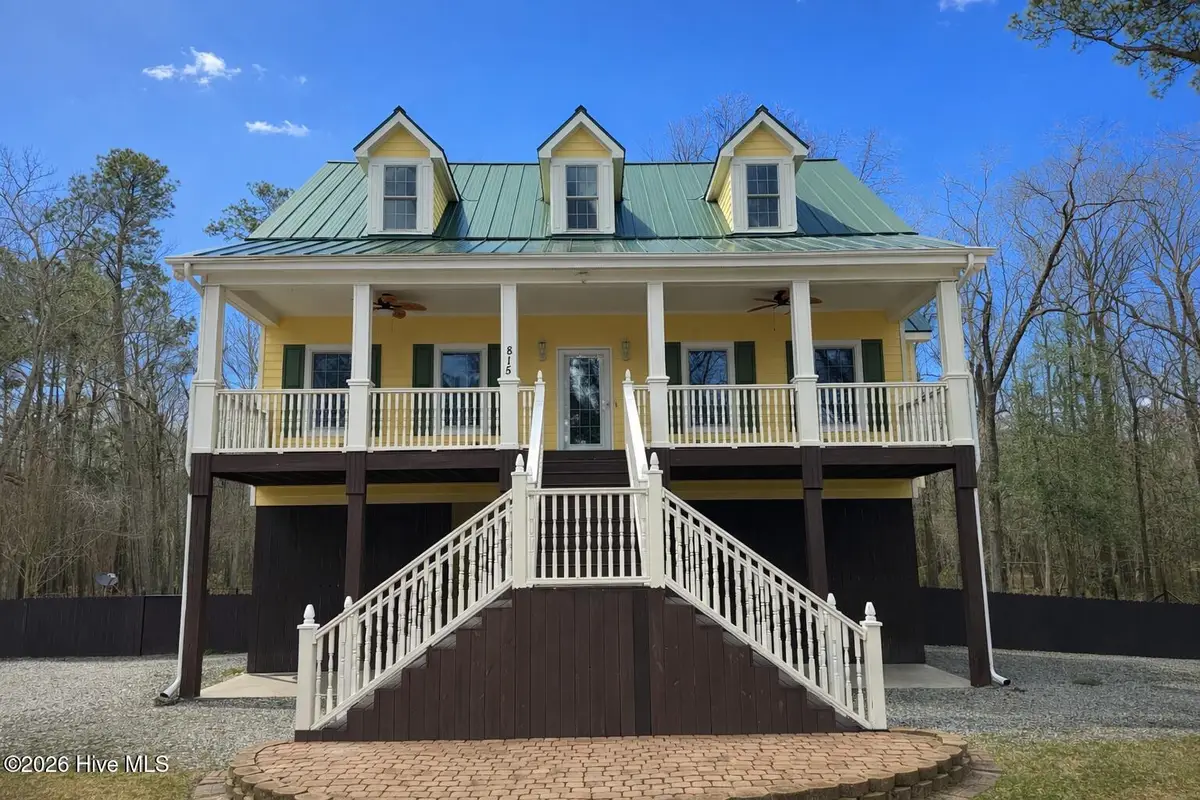 815 Riverview Drive, Burgaw, NC 28425 - #1