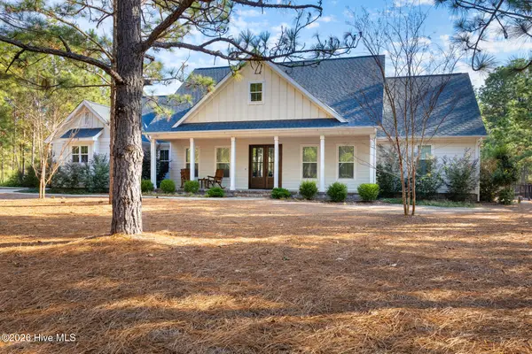 378 Longleaf Drive, West End, NC 27376