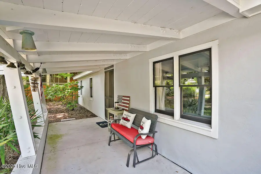 304 E Leonard Street, Southport, NC 28461 - #3