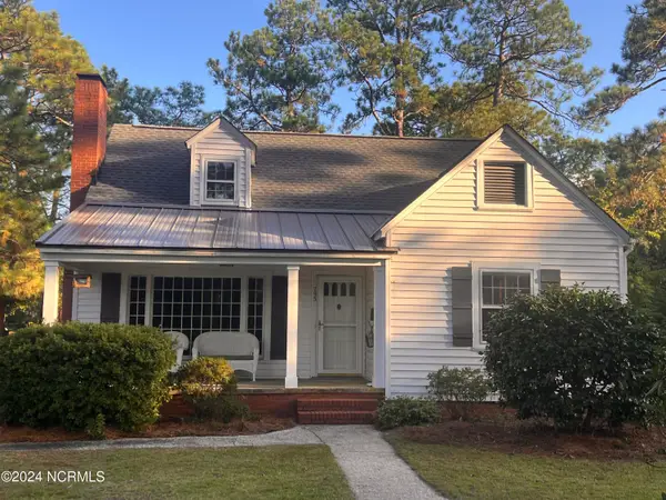 795 N May Street, Southern Pines, NC 28387