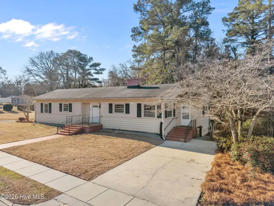 203 SE Fourth Street, Snow Hill, NC 28580 - #2