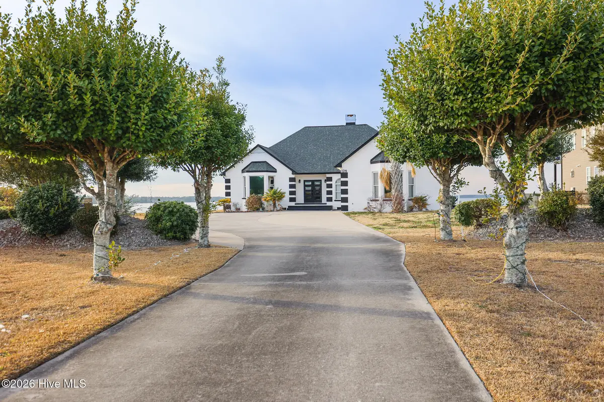 128 Gemstone Drive, Sneads Ferry, NC 28460 - #1