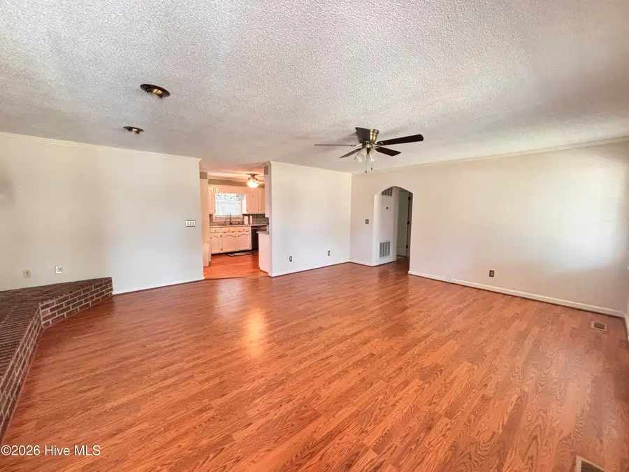 406 Walking Stick Trail, Clinton, NC 28328 - #2