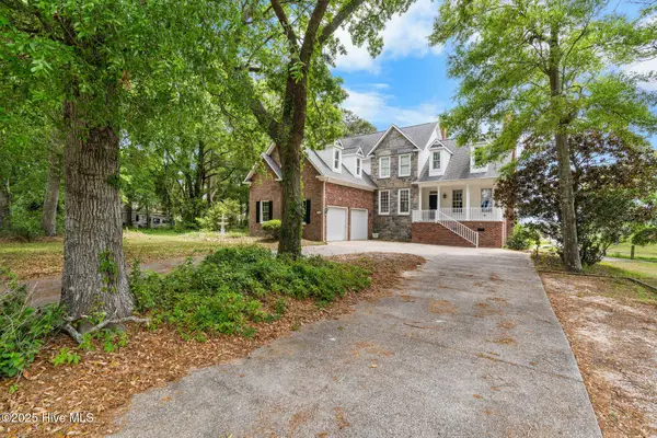 715 Shoreline Drive W, Sunset Beach, NC 28468