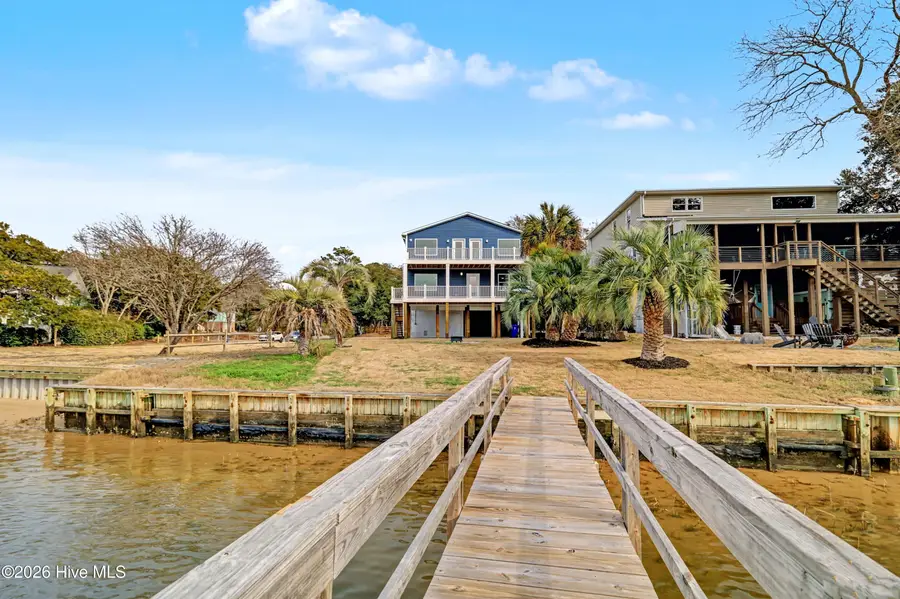 102 SW Yacht Drive, Oak Island, NC 28465 - #2