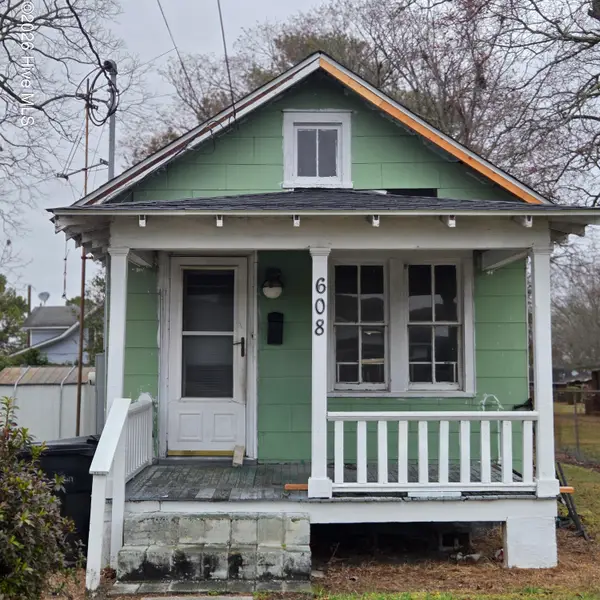 608 Parsonage Street, Elizabeth City, NC 27909