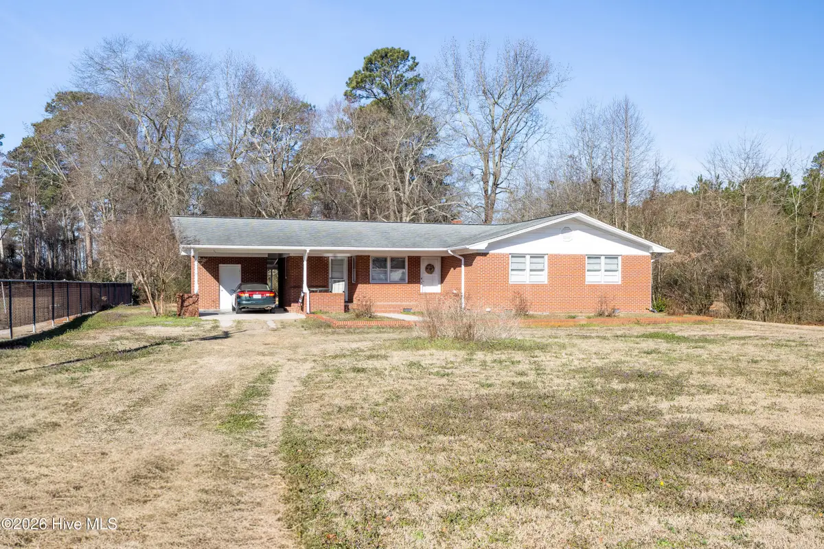 2081 N Salemburg Highway, Salemburg, NC 28385 - #1