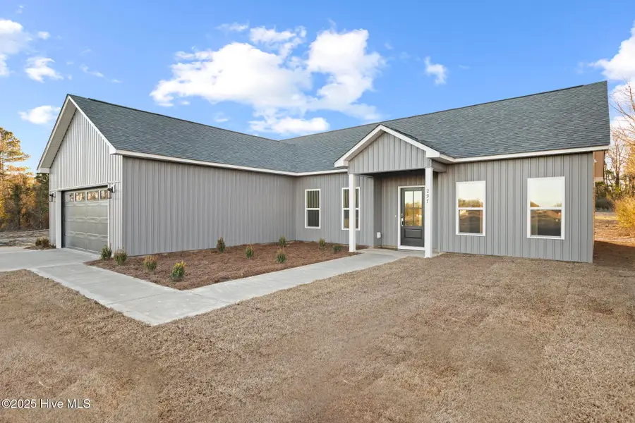 413 Wade Drive, Richlands, NC 28574 - #2