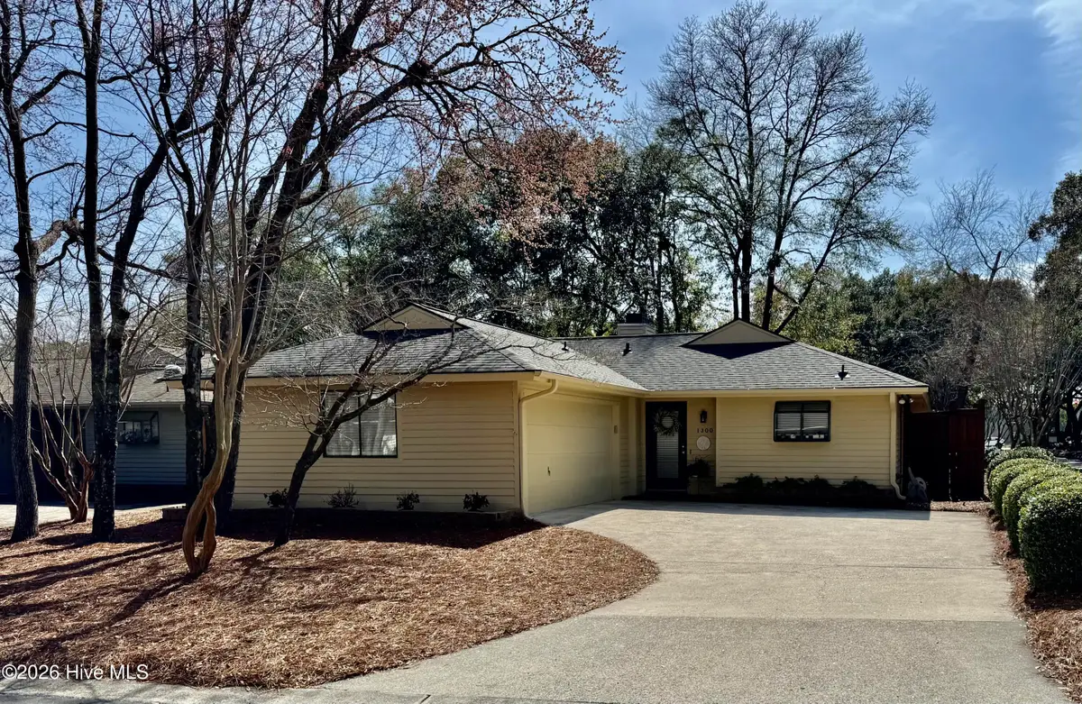 1300 Smith Bay Circle E, Wilmington, NC 28405 - #1