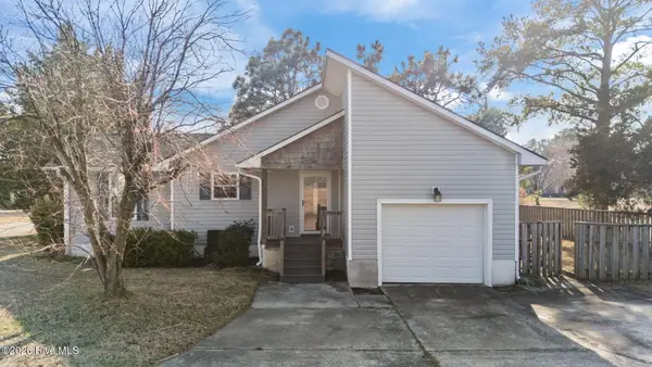 769 Dayflower Court, Vass, NC 28394