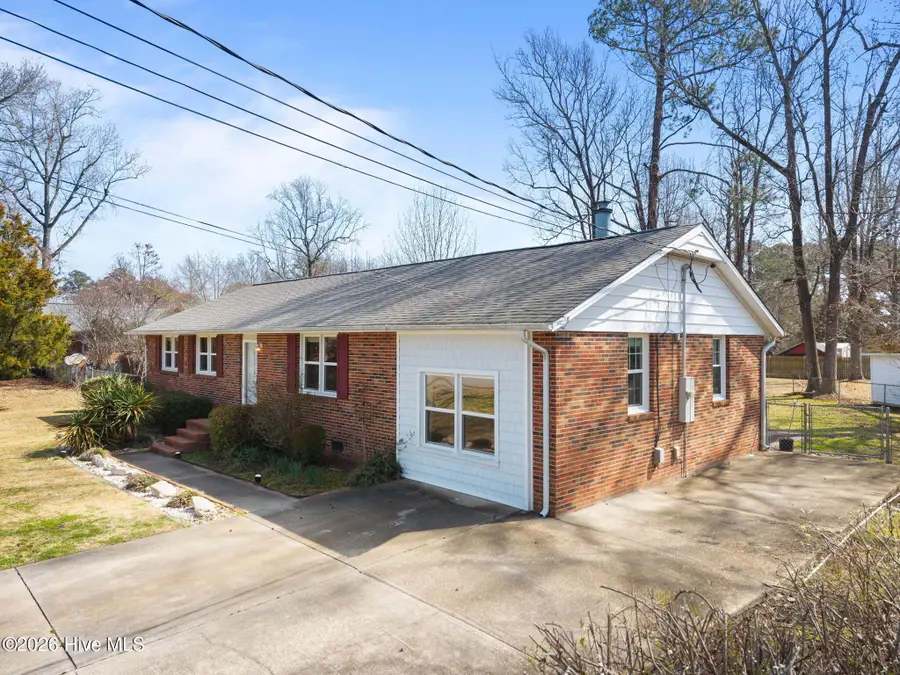 2909 Northwoods Drive, Jacksonville, NC 28540 - #3