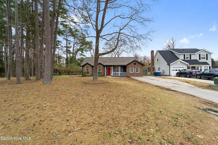 105 Arlington Court, Jacksonville, NC 28546 - #2