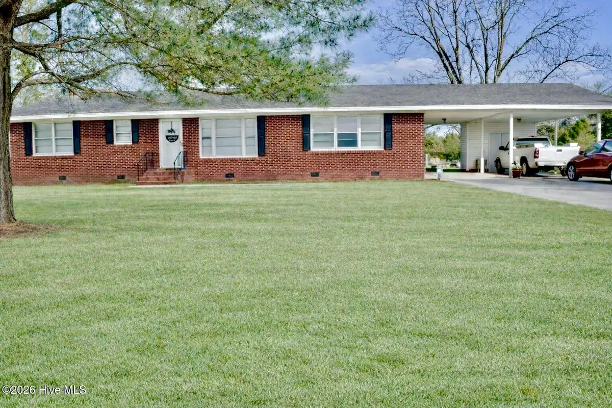 5271 Tobacco Road, Orrum, NC 28369 - #1