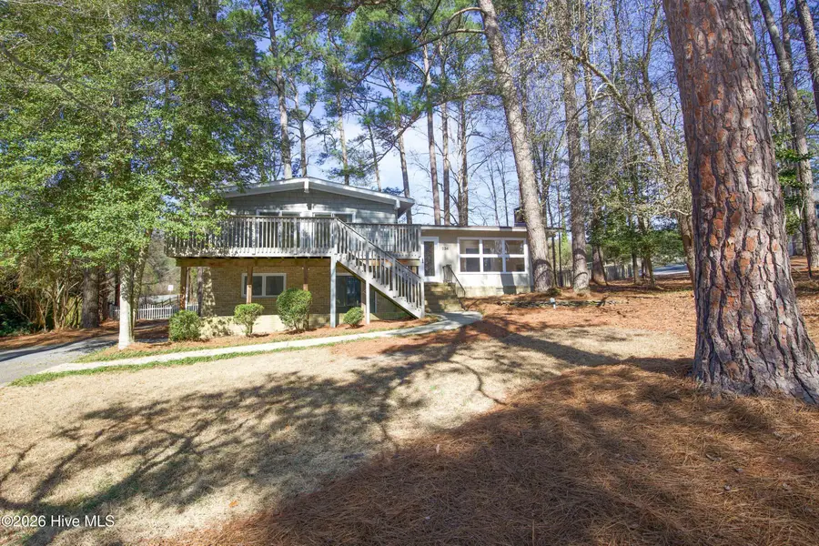 234 Lakeview Drive, Whispering Pines, NC 28327 - #2