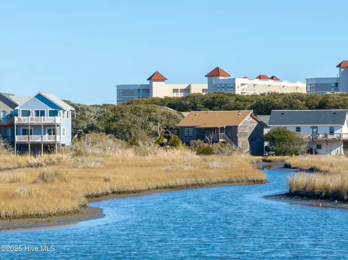 320 Bay Circle, North Topsail Beach, NC 28460 - #1