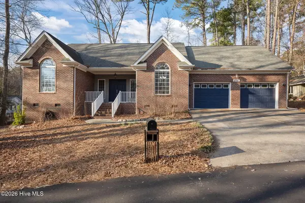 1711 Chateau Circle, Sanford, NC 27332