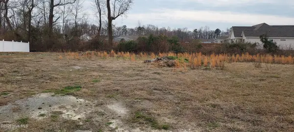 626 Bright Harvest Drive, Maysville, NC 28555