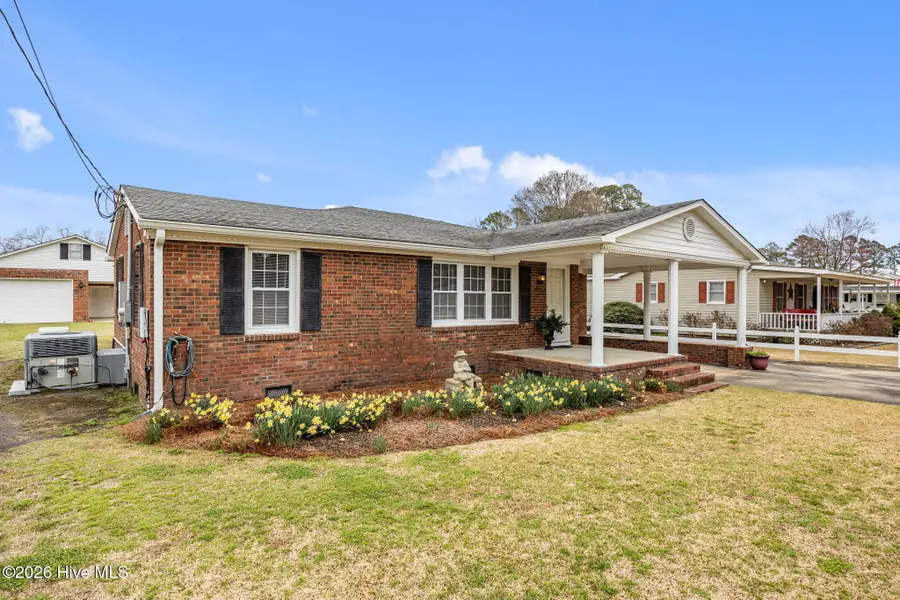 437 E Kornegay Street, Dover, NC 28526 - #2